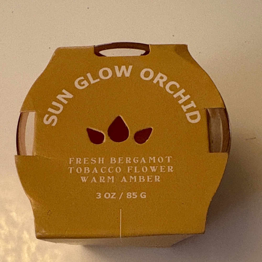 Sun Glow Orchid Scented Candle 3oz 86g NIP